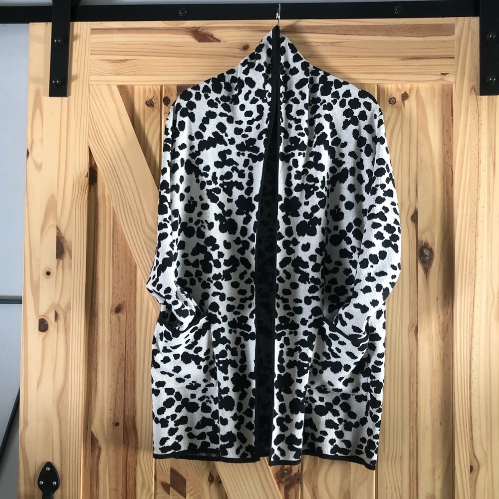 Cynthia Rowley Black and Cream Cardigan. Large.